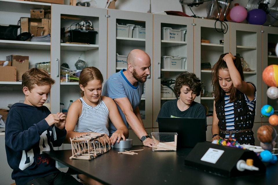 Foto af undervisning i naturfag i grundskole